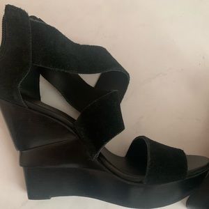 Diane von Furstenberg wedges